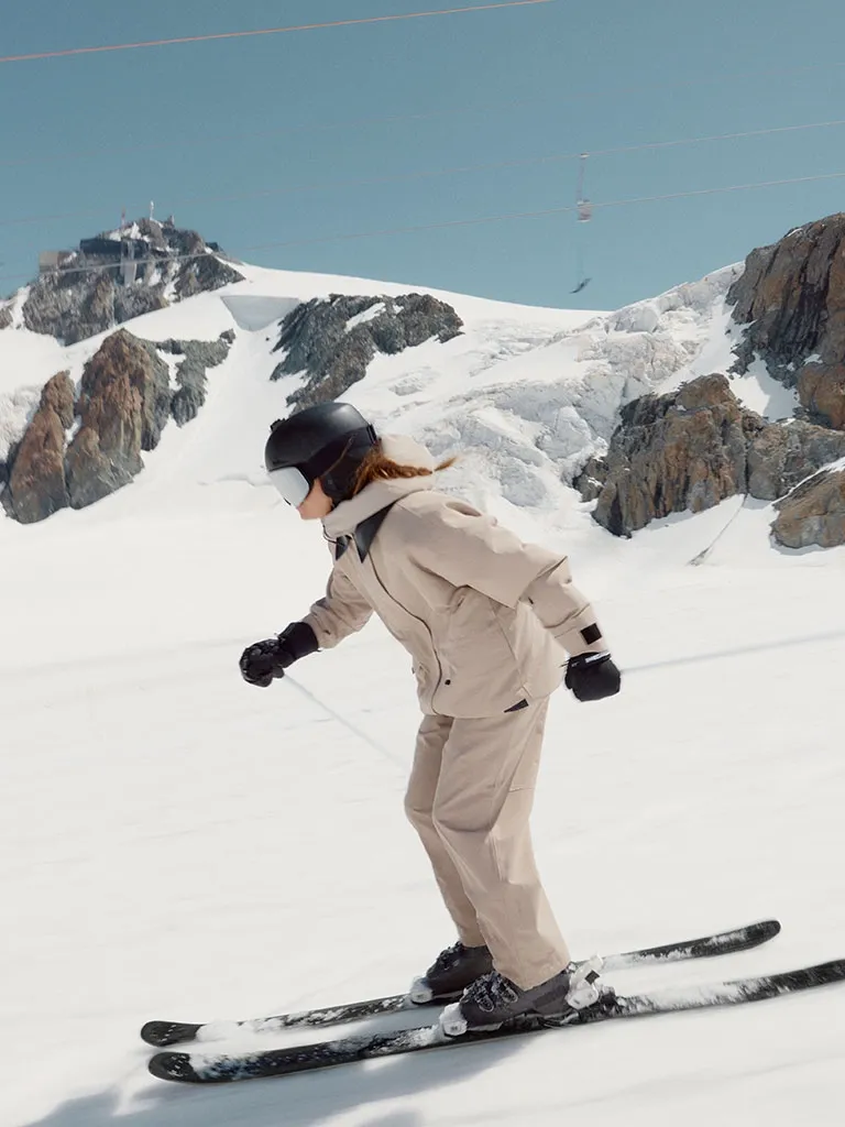H&M Move Yeni “Elevated Winter Ski” Koleksiyonunu Tanıttı - image 3